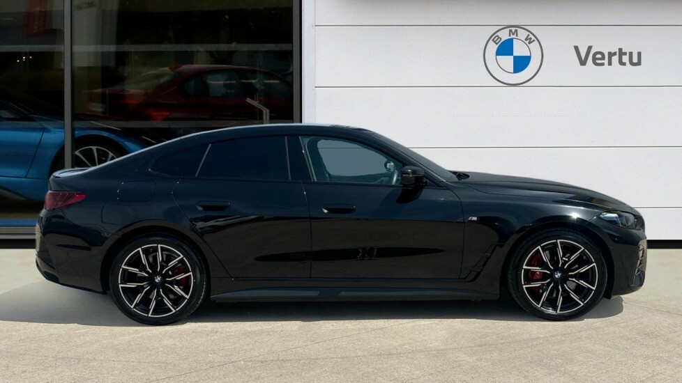 BMW i4 M Sport Black #3