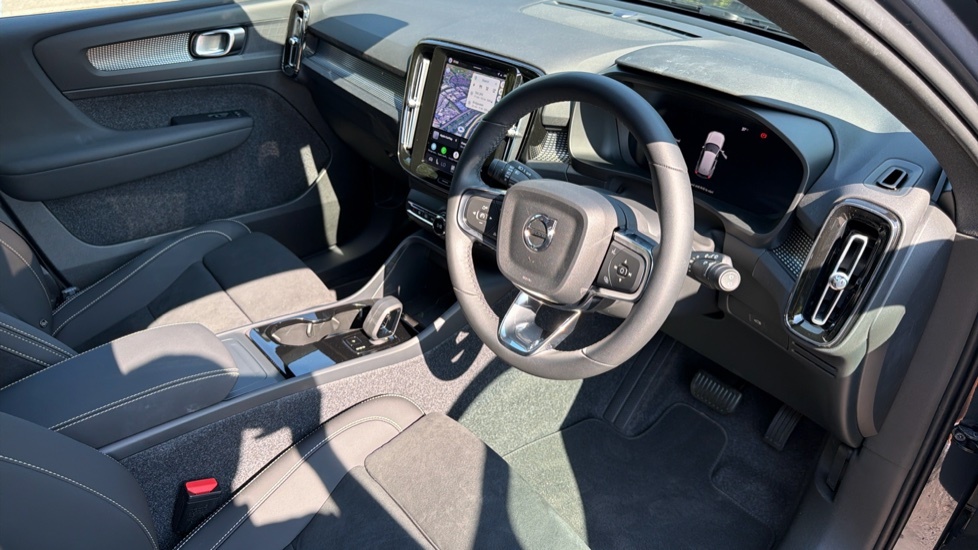 Volvo EX40 Plus Black Edition Blue #4