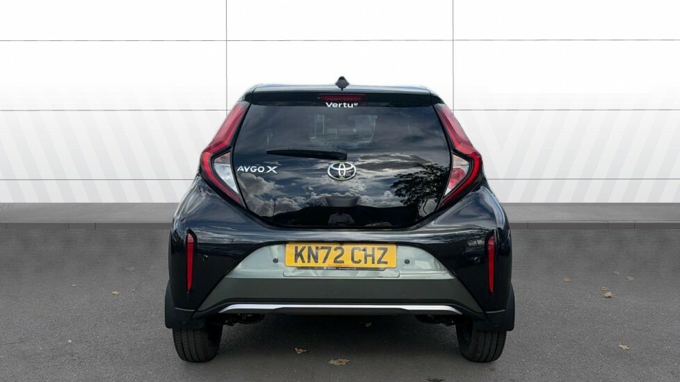 Toyota Aygo X Exclusive Green #6