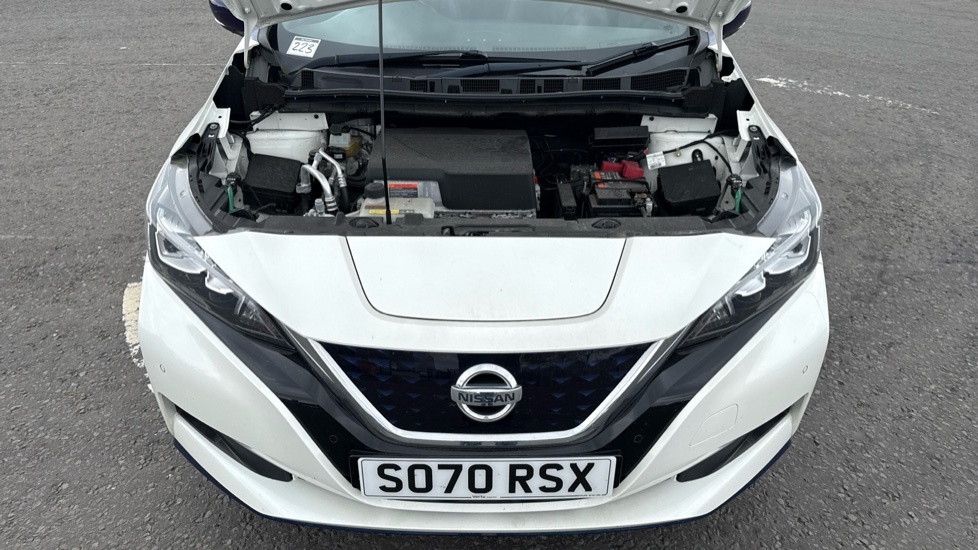 Nissan Leaf 40Kwh Tekna Cwvehiclemarketing White #8