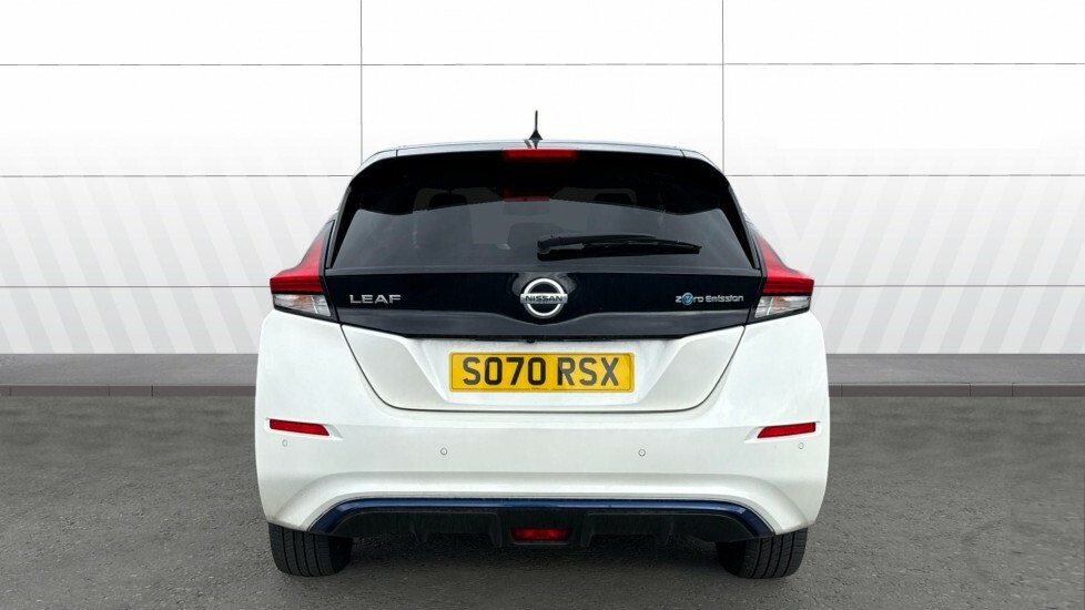 Nissan Leaf E 3.Zero White #6