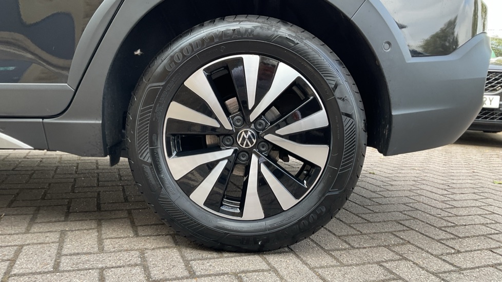 Volkswagen Taigo Life Black #5