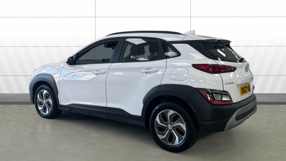 Hyundai Kona Se Connect DN22YOD White #2
