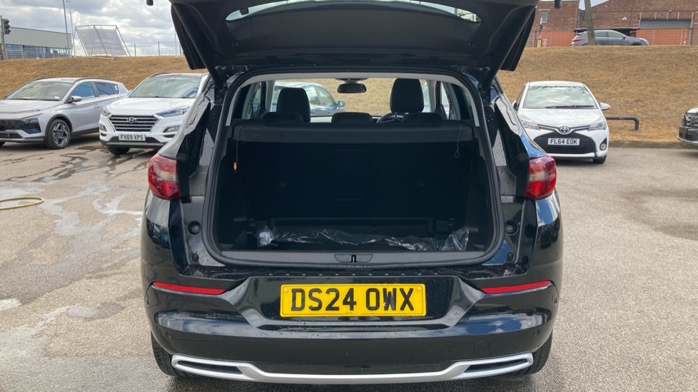 Vauxhall Grandland Ultimate Black #4