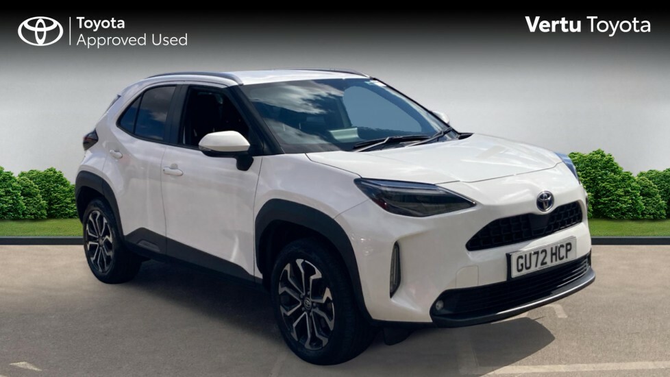 Toyota Yaris Cross Design White
