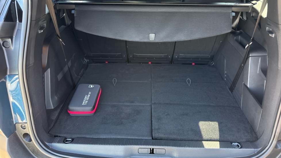 Peugeot 5008 Allure Premium Blue #4