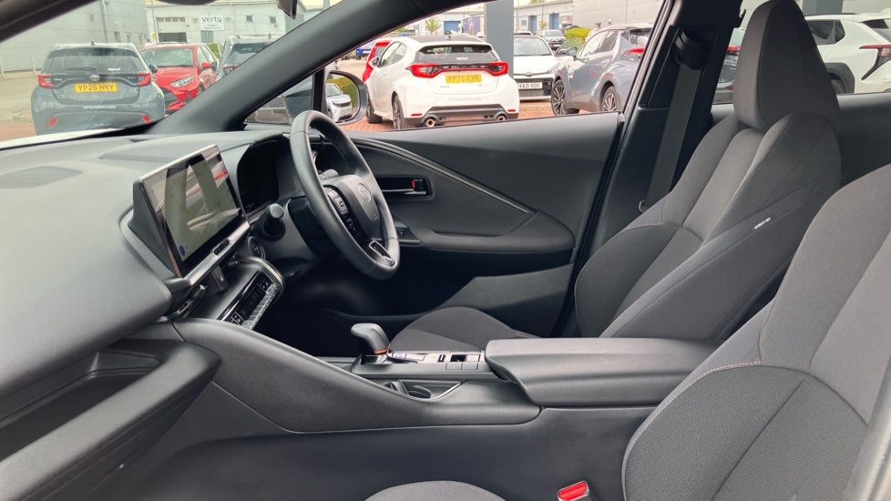 Toyota C-Hr Design White #5