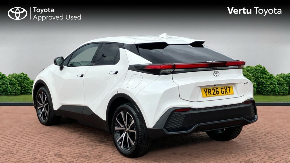 Toyota C-Hr Design White #4
