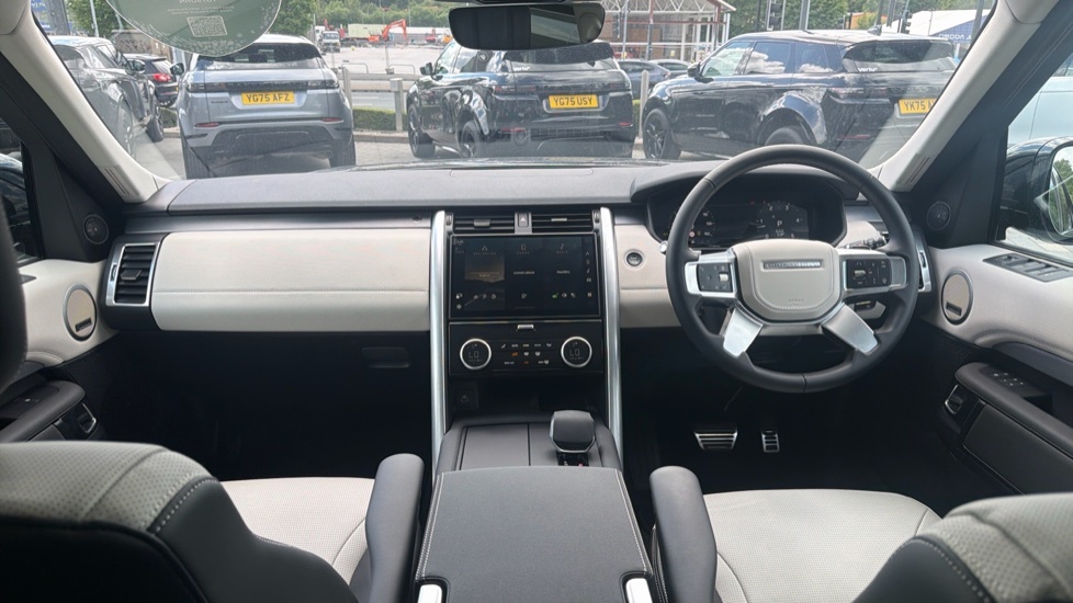 Land Rover Discovery 1.5 P270e Dynamic Se 5 Seat 2025 Blue #9