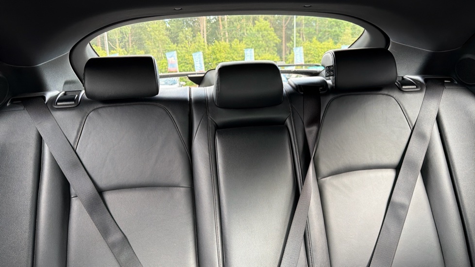 Honda Civic 1.0 Vtec Turbo Ex 5-Door Black #15