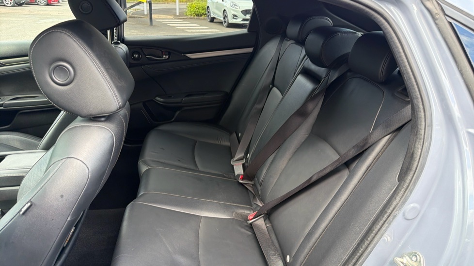 Honda Civic 1.0 Vtec Turbo Ex 5-Door Black #16