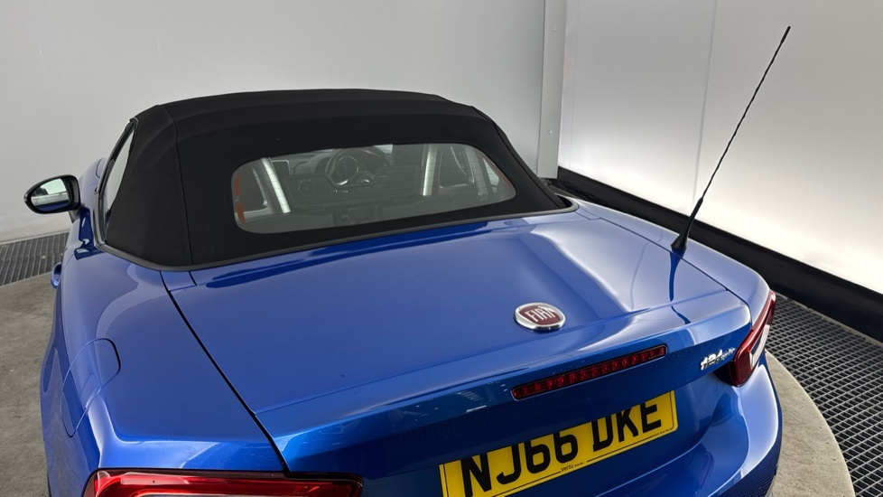 Fiat 124 Spider 1.4 Multiair Lusso Euro 6 Red #25