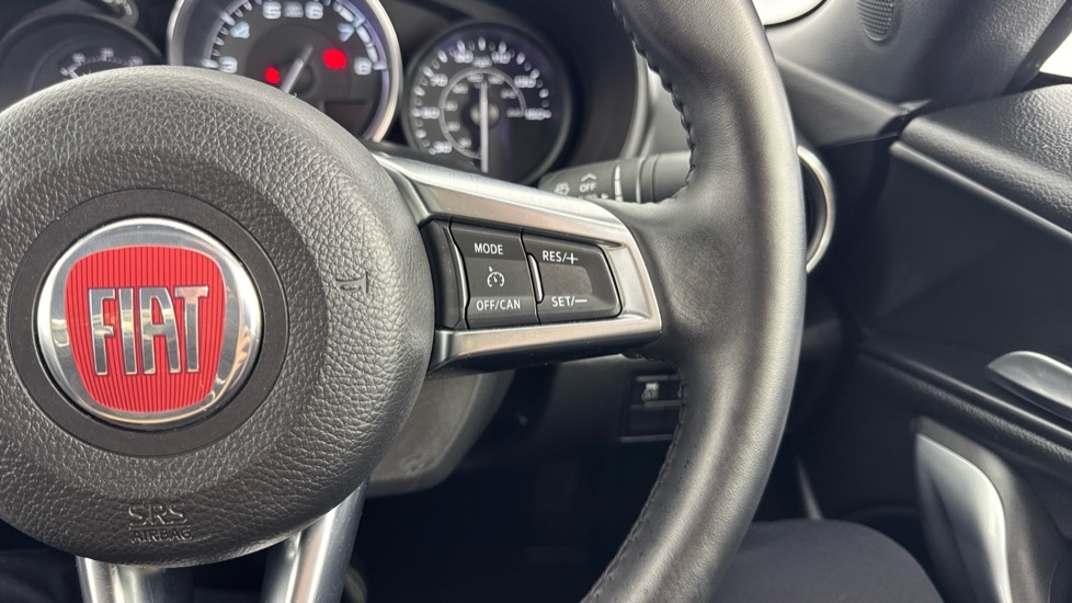 Fiat 124 Spider 1.4 Multiair Lusso Euro 6 Red #18