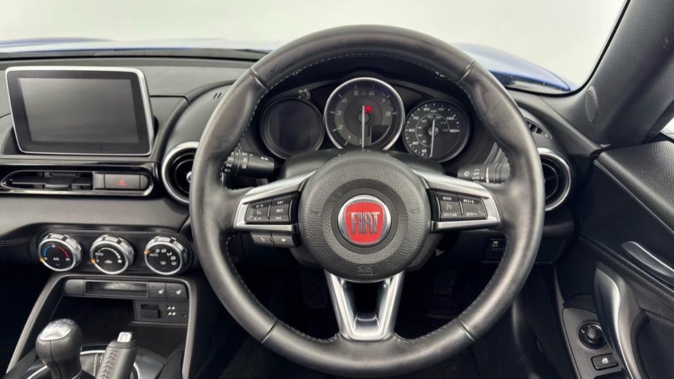 Fiat 124 Spider Lusso Plus Blue #5