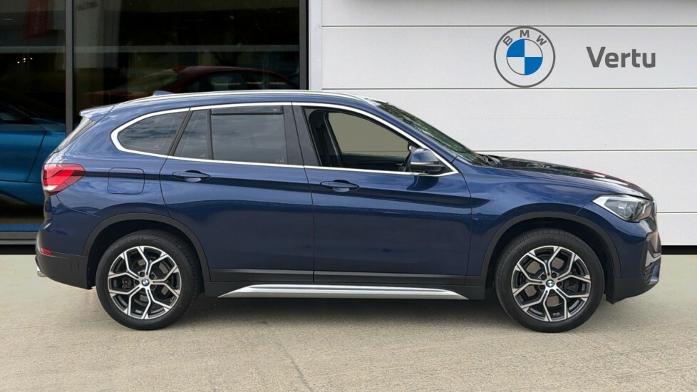 BMW X1 Xline Blue #3