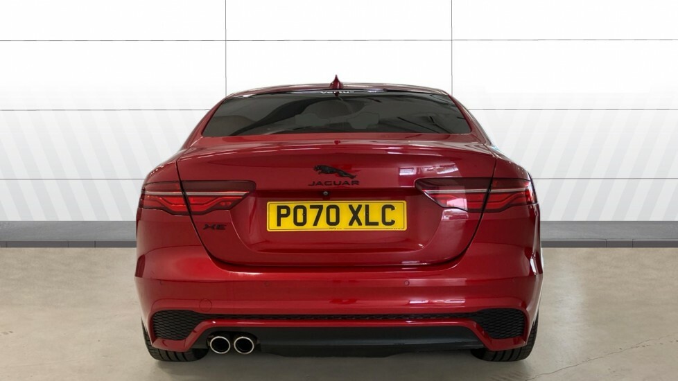Jaguar XE R-dynamic Black Red #6