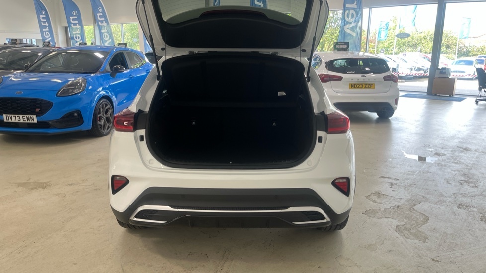 Kia Xceed 3 White #4