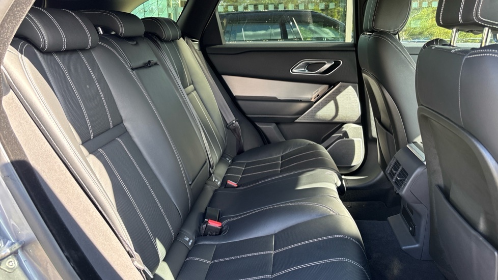 Land Rover Range Rover Velar 2.0 L 2.0 D180 R-dynamic Se Suv 4W Grey #25