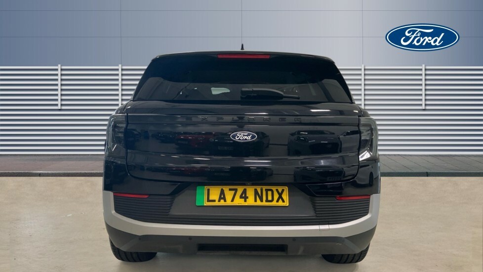 Ford Explorer Select Black #6