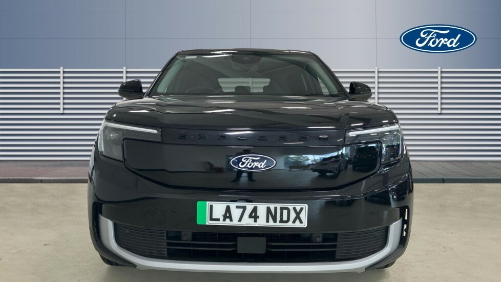 Ford Explorer Select Black #3