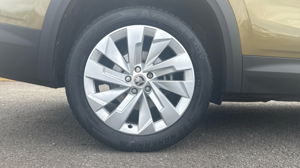 Skoda Kodiaq 1.5 Tsi E-tec Se L Dsg 7 Seat White #7