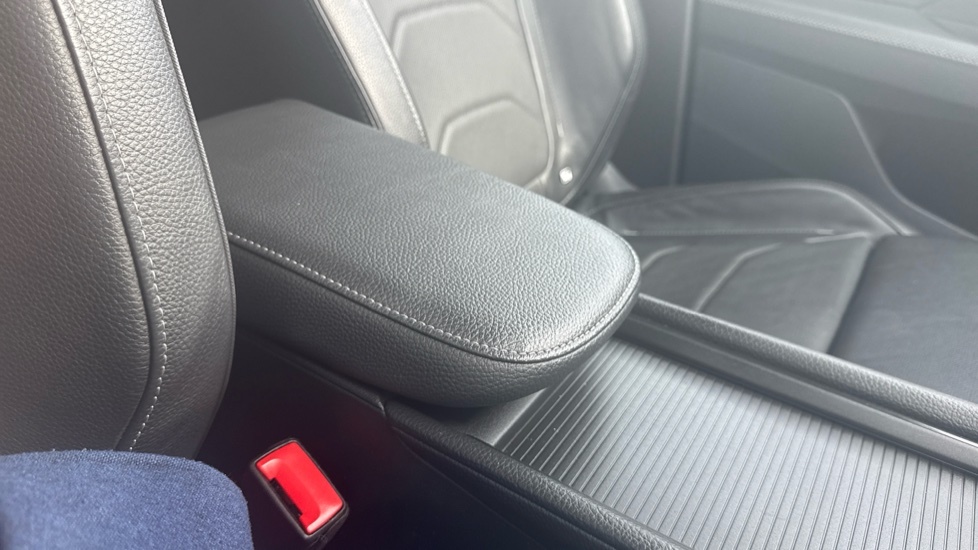 Skoda Kodiaq 1.5 Tsi E-tec Se L Dsg 7 Seat White #35