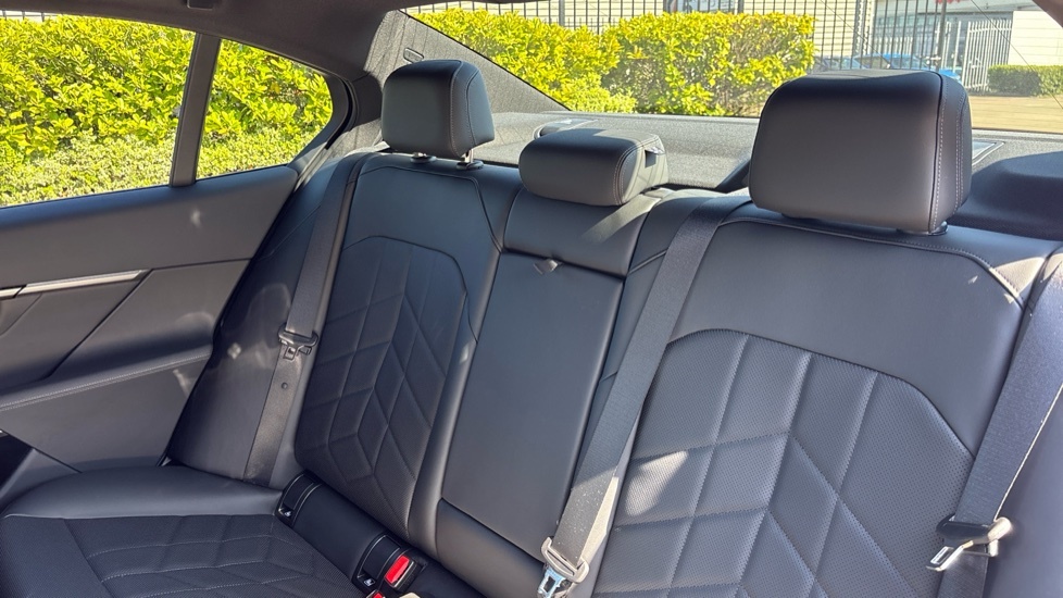 BMW i5 250Kw Edrive40 M Sport 84Kwh 2025 Grey #12