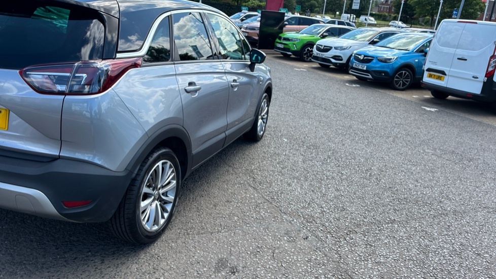Vauxhall Crossland X 1.2 Elite 109 Bhp White #37