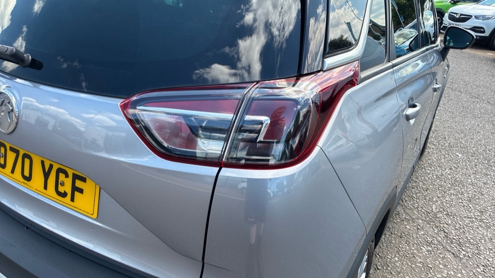 Vauxhall Crossland X 1.2 Elite 109 Bhp White #38