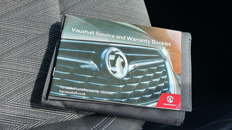 Vauxhall Crossland X 1.2 Elite 109 Bhp White #19