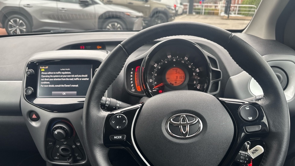 Toyota Aygo X X-play Silver #6