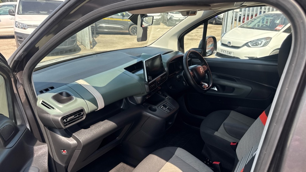 Citroen e-Berlingo 100Kw Feel XL 50Kwh 7 Seat Grey #9