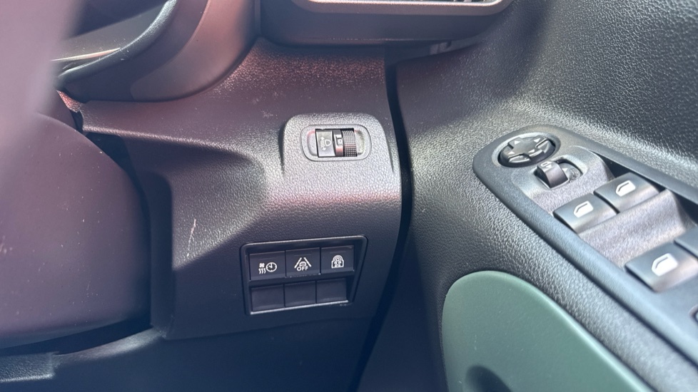 Citroen e-Berlingo 100Kw Feel XL 50Kwh 7 Seat Grey #35