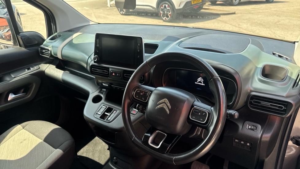 Citroen e-Berlingo 100Kw Feel XL 50Kwh 7 Seat Grey #11