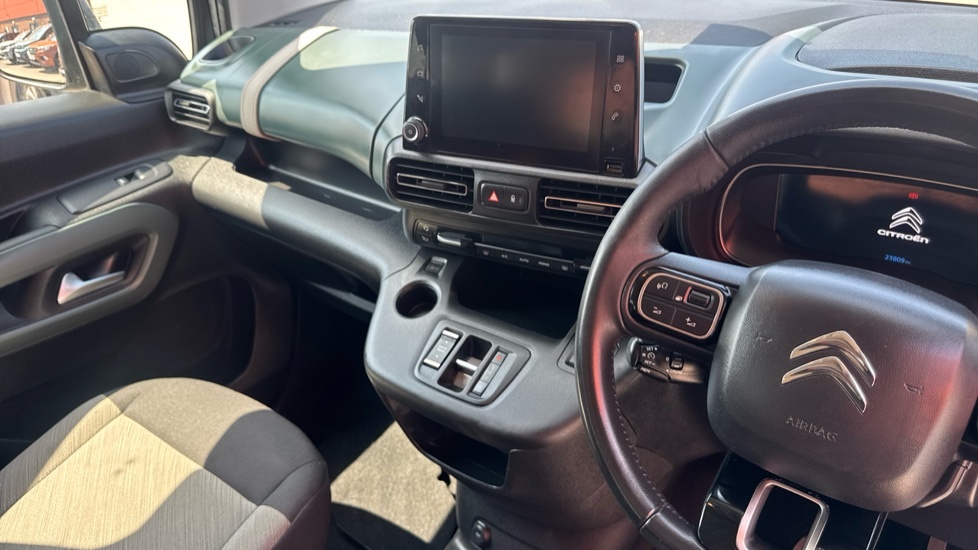Citroen e-Berlingo 100Kw Feel XL 50Kwh 7 Seat Grey #13