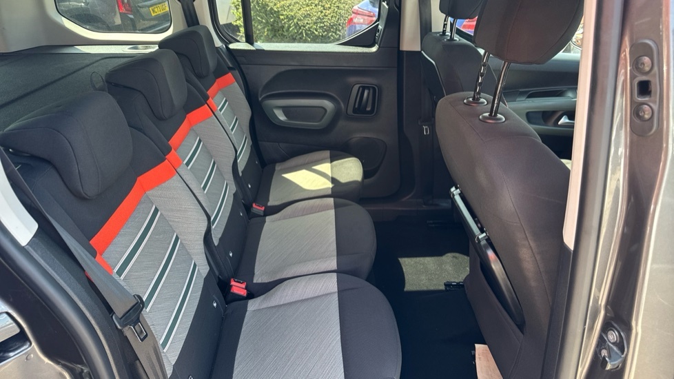 Citroen e-Berlingo 100Kw Feel XL 50Kwh 7 Seat Grey #16