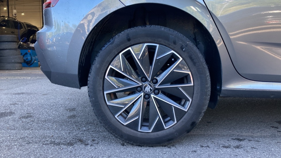 Skoda Kamiq Design Edition Grey #5