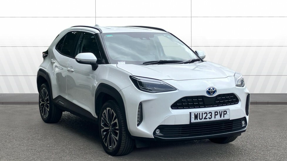 Toyota Yaris Cross Excel White