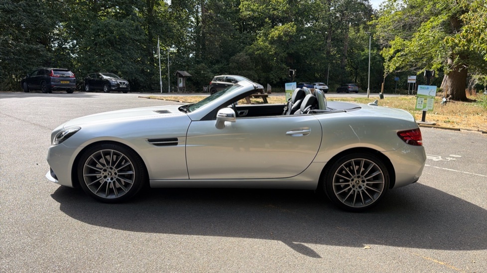 Mercedes-Benz SLC Slc 300 Amg Line 9G-tronic Black #28