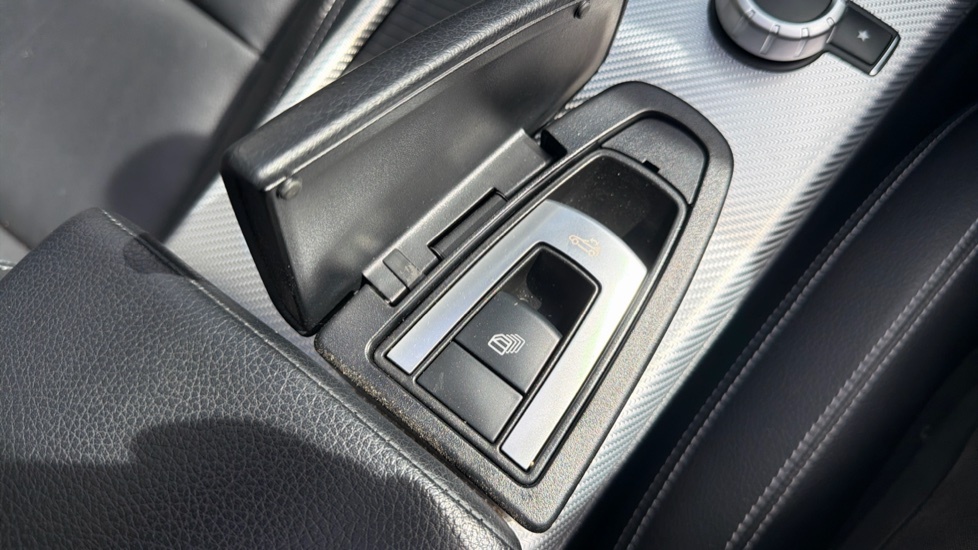 Mercedes-Benz SLC Slc 300 Amg Line 9G-tronic Black #19