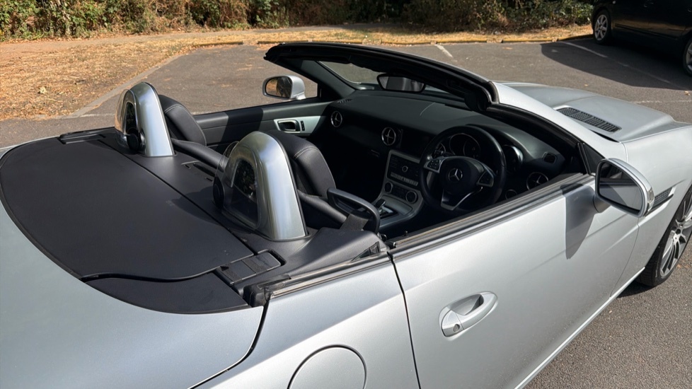Mercedes-Benz SLC Slc 300 Amg Line 9G-tronic Black #40