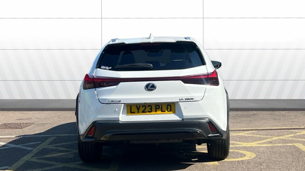Lexus UX F-sport Design White #6