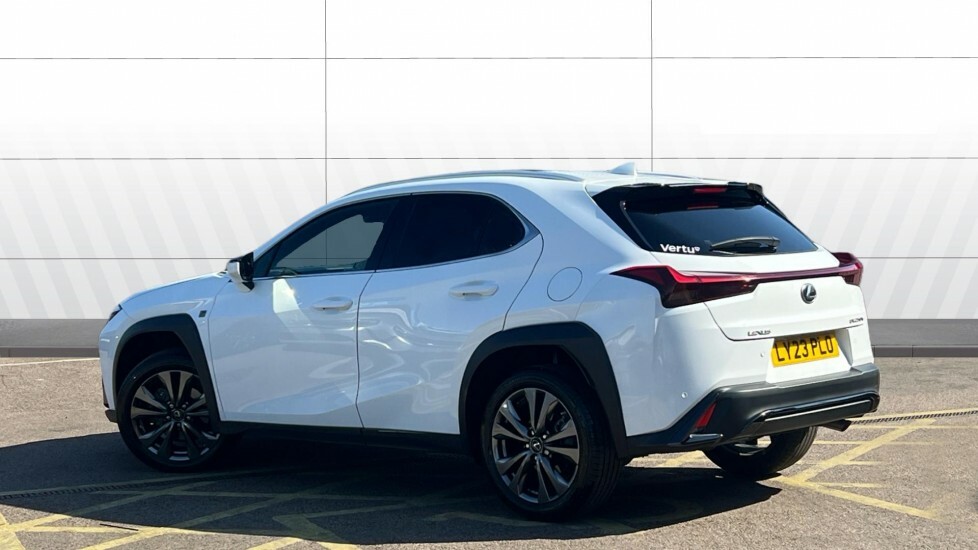 Lexus UX F-sport Design White #2