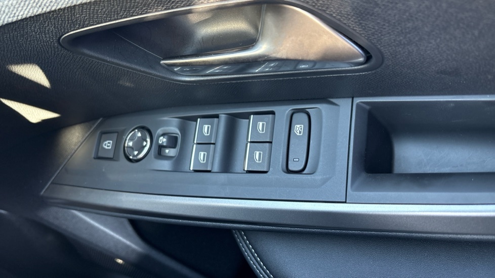 Peugeot 3008 Gt Black #31