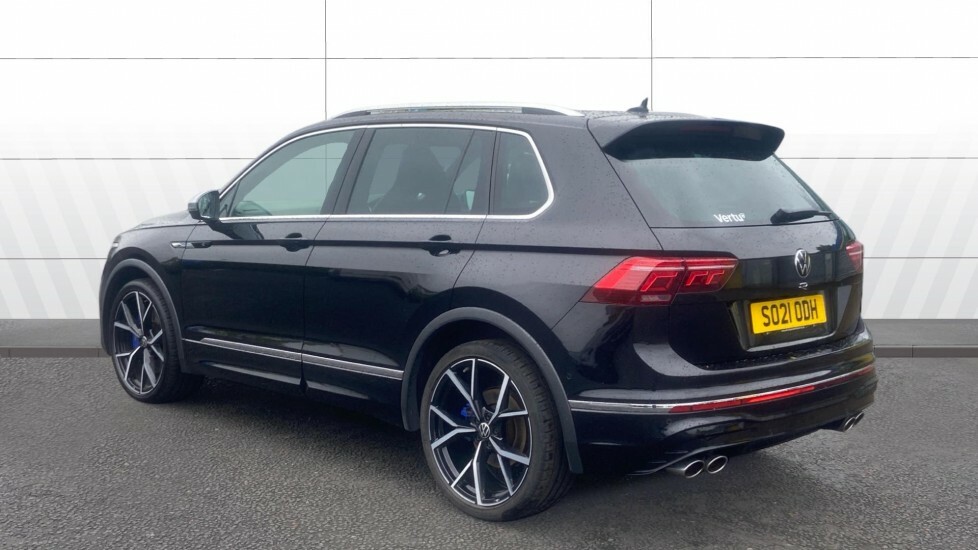 Volkswagen Tiguan R Black #2