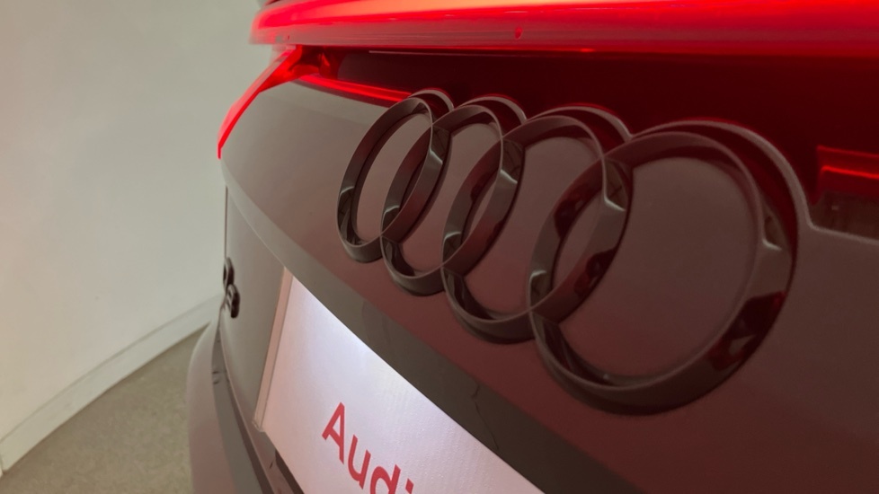 Audi Q8 Sq8 Tfsi Quattro Vorsprung Tiptronic Black #28
