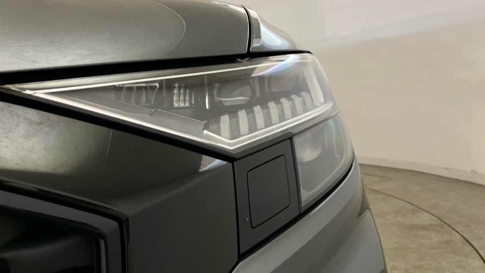 Audi Q8 Sq8 Tfsi Quattro Vorsprung Tiptronic Black #34