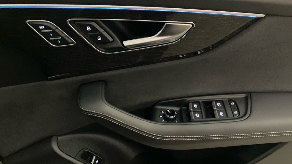 Audi Q8 Sq8 Tfsi Quattro Vorsprung Tiptronic Black #19
