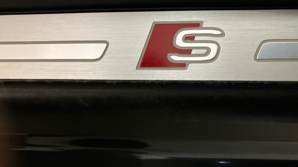 Audi Q8 Sq8 Tfsi Quattro Vorsprung Tiptronic Black #24