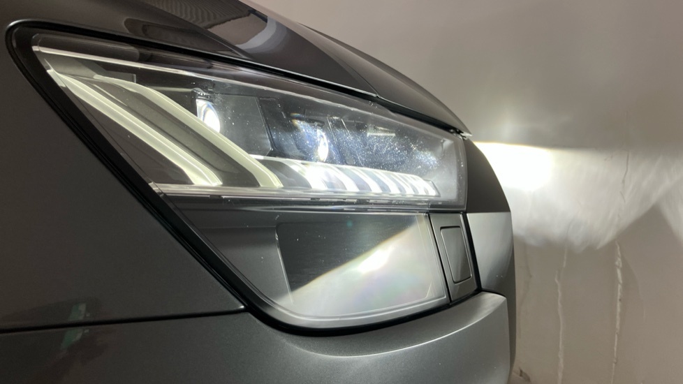 Audi Q8 Sq8 Tfsi Quattro Vorsprung Tiptronic Black #40